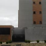 Apartamento Pronto para Morar em Pinhais – 2 Quartos, Sacada com Churrasqueira e Vaga de Garagem!